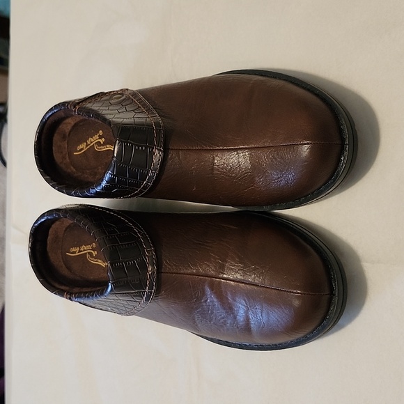 NWOT Women's Size 7 Easy Street to Comfort Wave Brown Mules - Picture 10 of 10